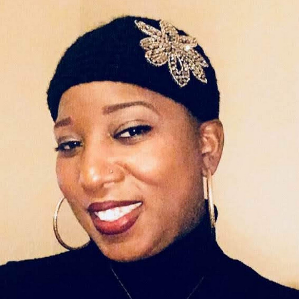 Meet your Posher, Felicia